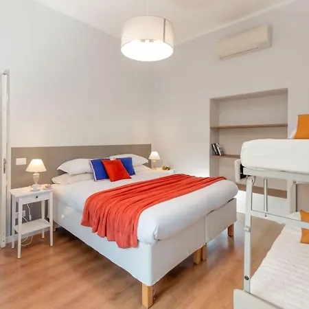 Big Flat In The Heart Of Trastevere 4 Bedrooms 3 Bath Apartment