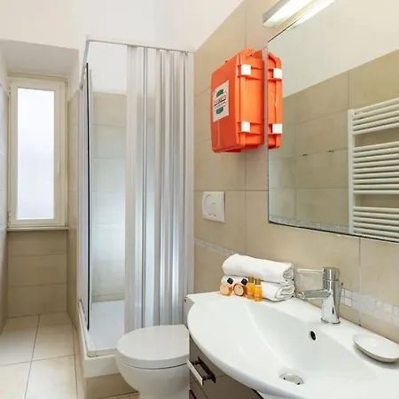 Big Flat In The Heart Of Trastevere 4 Bedrooms 3 Bath *
