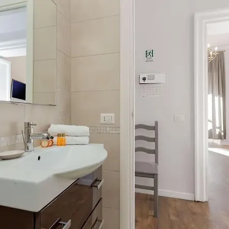 Big Flat In The Heart Of Trastevere 4 Bedrooms 3 Bath Rome