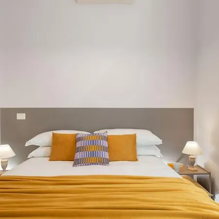 Big Flat In The Heart Of Trastevere 4 Bedrooms 3 Bath Apartment *